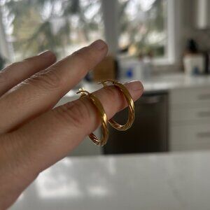 Gold Tone Vintage Style Hoop Earrings